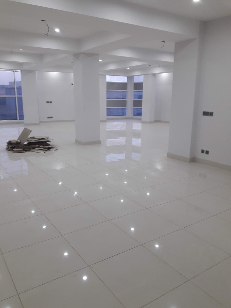 REWKhalid's tweet photo. 🏢 Office For Rent, 2000 Sq Feet 
📌 DHA Phase7, Jammi Commercial DHA Phase 7
📌 1st Floor With Lift, 24/7 Security 
👍  Well Maintain Office Building, No Parking Issue 
https://t.co/C9lH3xlvEN
#Officeforrent #CommercialProperty #DHADefenceOffice #ReaEstateWithKhalid https://t.co/bDbrTdisHh