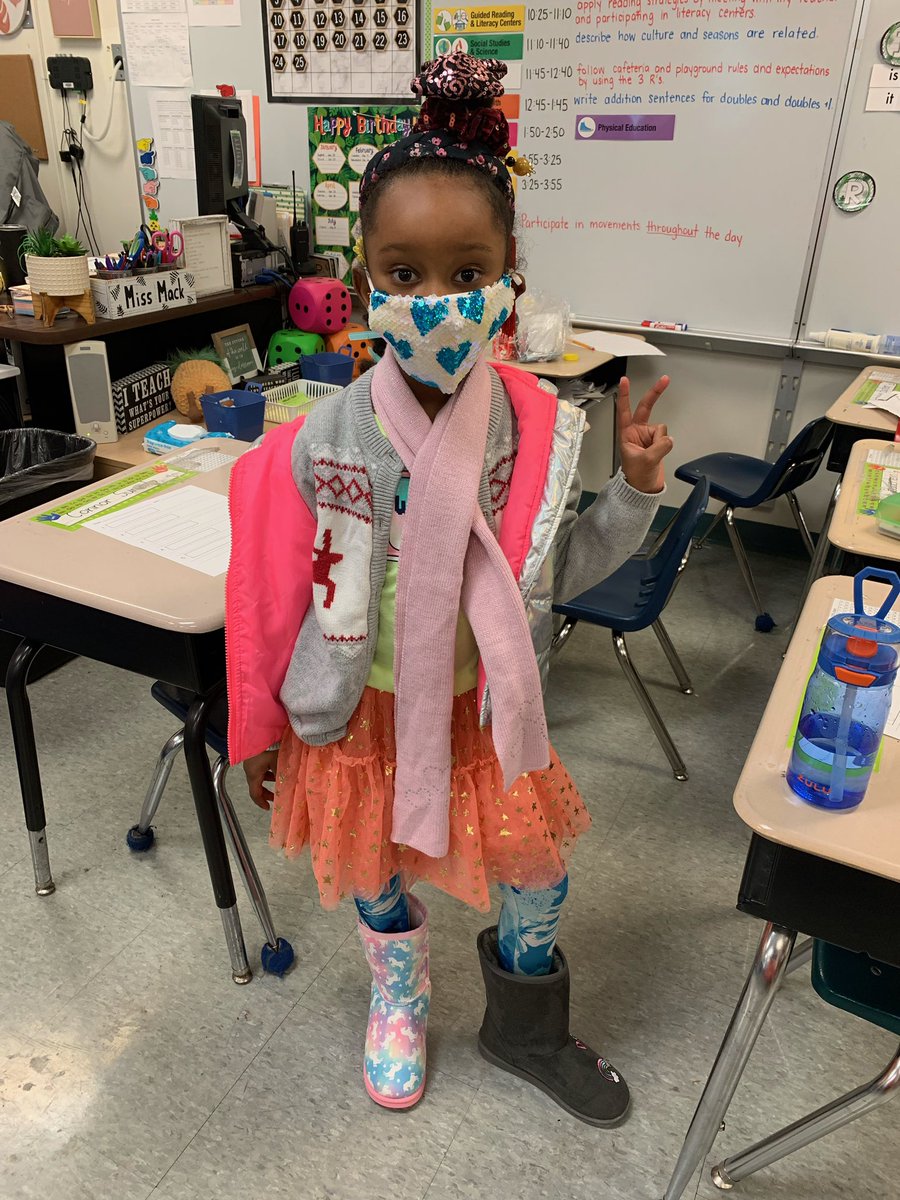 Our #AACPSAwesome students are  Mismatched on Monday to kickoff our Spirit Week! We are #solleystrong. #Mismatched #spiritweek