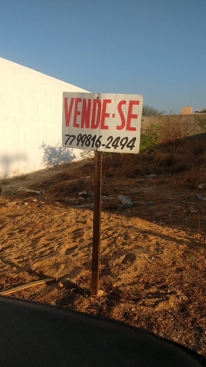 zelapaulo's tweet photo. Vendo excelentes lotes, tamanho padrão 10X30, de frente para o nascente, planos, prontos para construir bairro planejado, Ruas asfaltadas, guias e sargetas, água encanada, esgoto, energia elétrica, internet e toda a Infraestrutura. Ligue e agende uma visita!        077 99816 2494 https://t.co/aZtOVDjvin