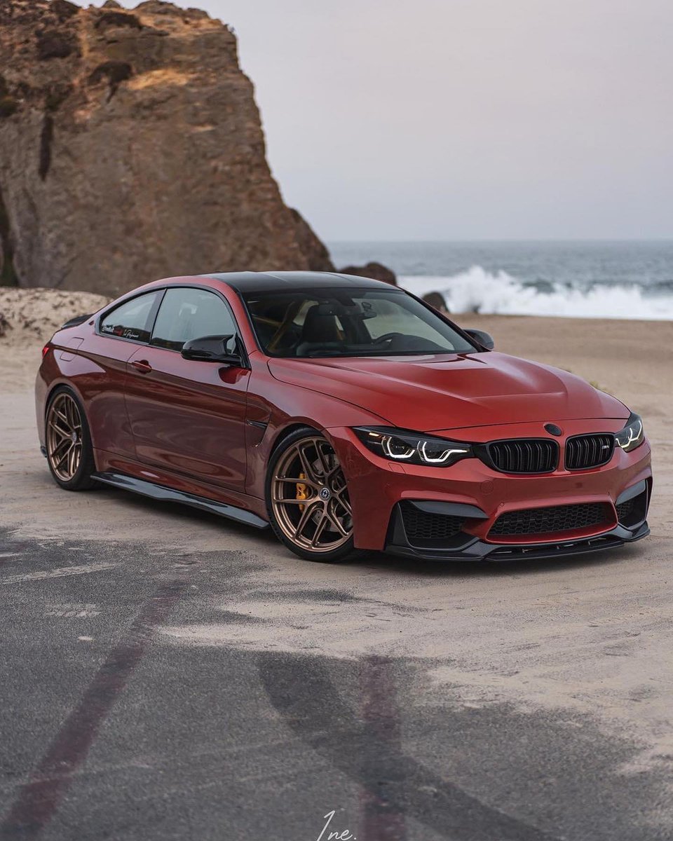 CarManToday's tweet photo. Warm tones are so in this Fall season 🔥 - #BMW #F82 #M4 on #R101LW in Frozen Polished Bronze playing perfectly with #SakhirOrange @1nebuilt #hrewheels #industrystandard #since78 @michelinusa https://t.co/ygGctQASif