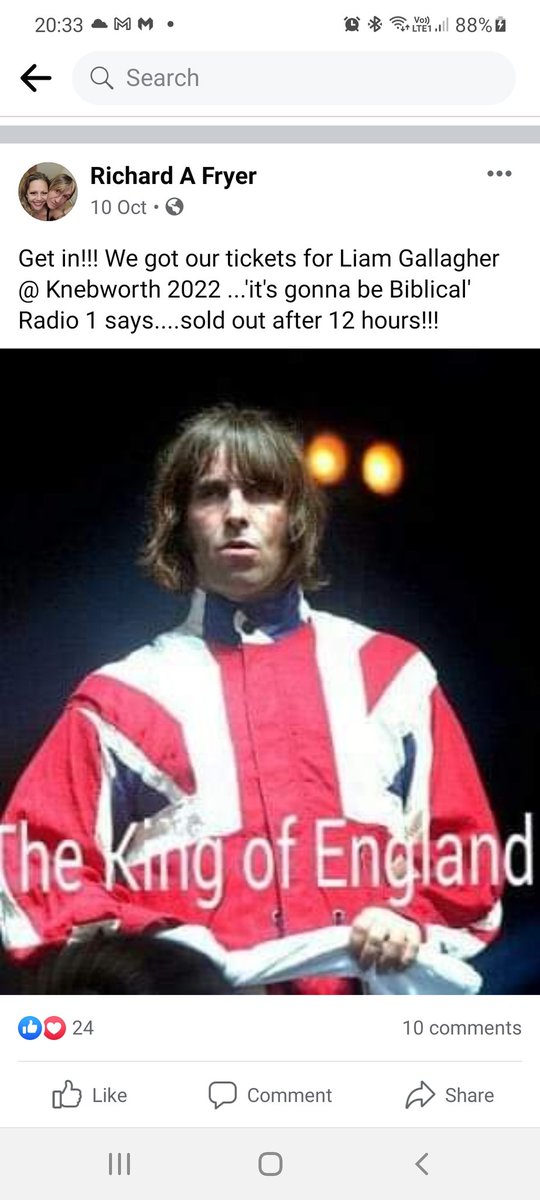 MissCups's tweet photo. @liamgallagher please have a word with this tool...thinks he's you! Kicked in a local, post lockdown recovering business' window for no reason! Got tickets to Knebworth! Youre probably the only person he'd listen to! Calls himself 'Mod About Town', more like 'Nob About Town' https://t.co/ujooxMIsgB