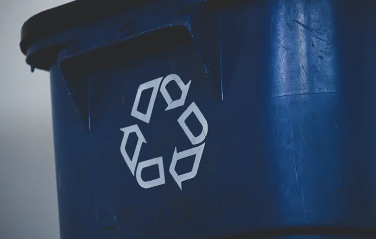 Village Recycling Sacks!
Bucks Waste &amp; Cleansing have recently delivered refuse &amp; recycling sacks, blue, green &amp; mauve to all houses in West Wycombe High Street &amp; Church Lane after 7 weeks of constant pestering.Huge thank you to Cllr Mrs Vicki Smith BEM for her perseverance