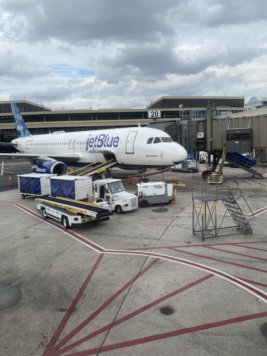 #infocomm21 bound!Can’t wait to see my #avtweeps and #SPoAV friends!  See you in a few hours!