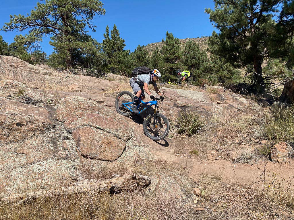 lenzsport's tweet photo. Rollin up on boulders, Slammin Fatillac doors
#lenzsport #29plus #275plus #plusbikes #madeinamerica #devinlenz #plusbikesrule #fatbike https://t.co/3BYzAZ3L3i