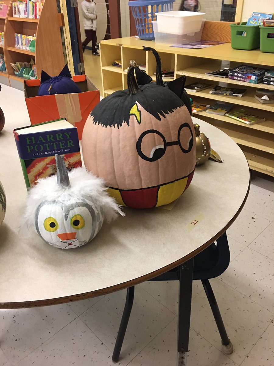 We had over 40 entries for our Storybook Pumpkin Contest. Our students are so creative!@egwps