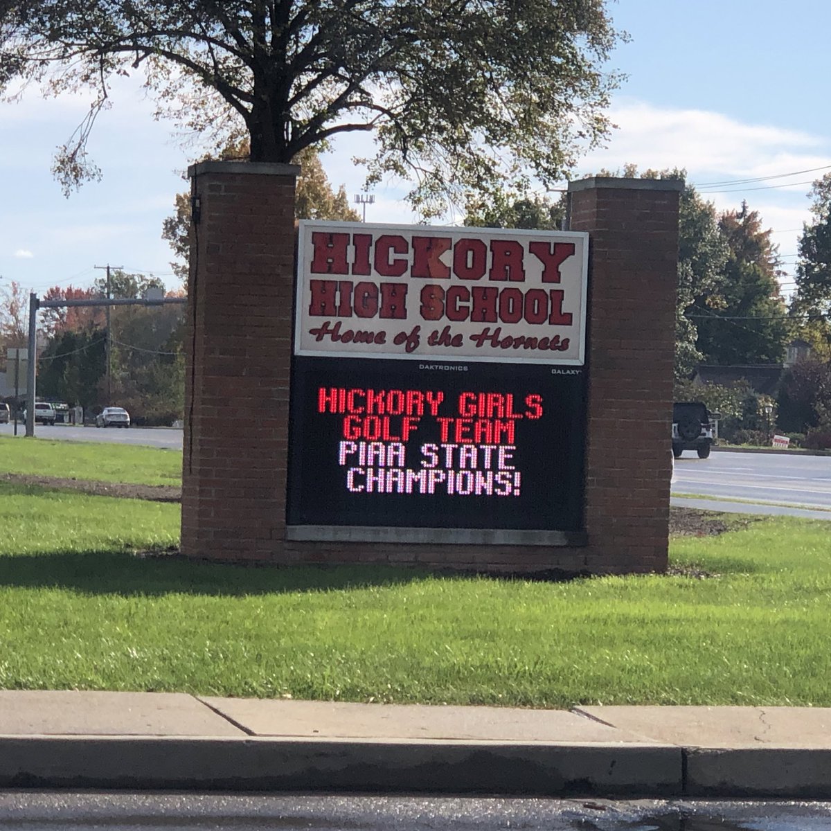 HSD_Athletics's tweet photo. Girls Golf: State Champs! Let’s go!!! 🥇⛳️🏌️‍♀️🏆 https://t.co/eIrMqWB88u