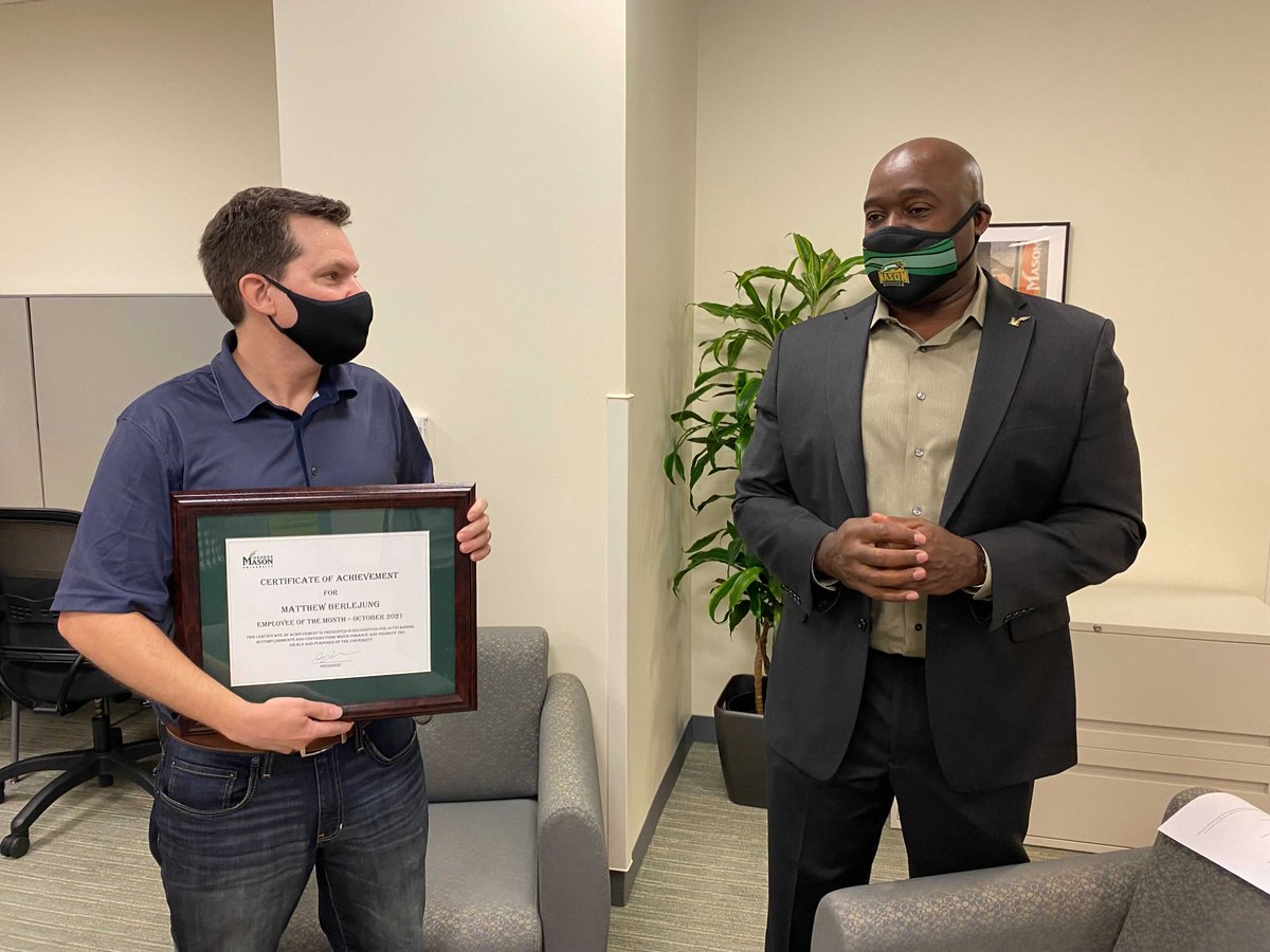 GMUPres's tweet photo. Congrats to @GeorgeMasonU's October Employee of the Month, Matthew Berlejung, from @GeorgeMasonITS! We're proud of your hard work and dedication! #MasonNation
https://t.co/MMUaXRl9SB https://t.co/EIeq78Z5IN