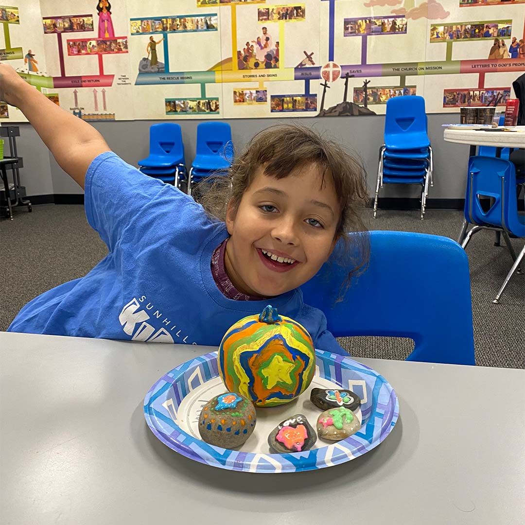 SunHillsChurch's tweet photo. We had so much fun at Edge 45 last night creating some fall crafts! If you missed this one, we hope to see you in November! https://t.co/U1qdKFN19H