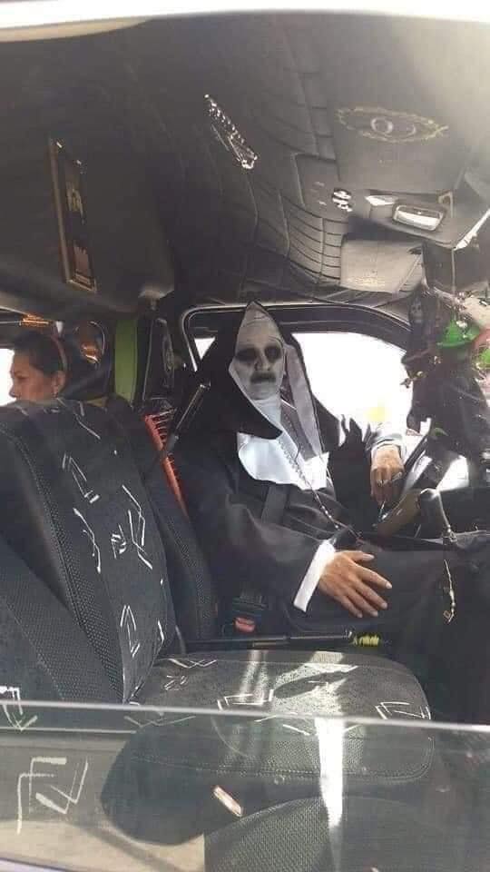 jezzy_p's tweet photo. Como si no fuera suficiente el terror en el transporte de Miedomex 🤣🤣🤣 https://t.co/U5h2Gtv19w