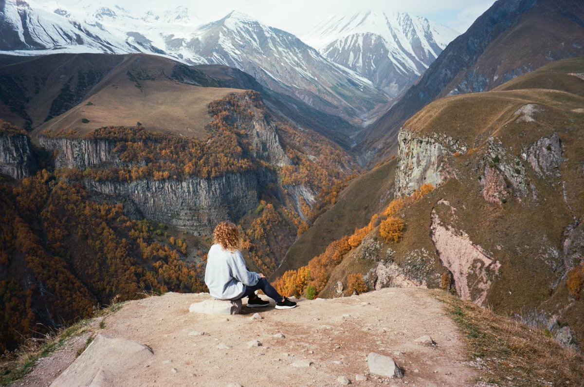 timsiberia's tweet photo. Осень. Горы. Плёнка 💔 https://t.co/lnImHtdcR4