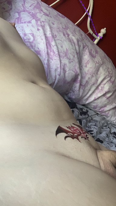 &ldquo;Oh no~💕 I woke up with these erotic tattoos~ what do you think they mean?~💕&rdquo;  Temporary tats have come<a href="/tag/nsfw"class="tags"><span>#nsfw</span></a><a href="/tag/phatbooty"class="tags"><span>#phatbooty</span></a><a href="/tag/succubus"class="tags"><span>#succubus</span></a><a href="/tag/transisbeautiful"class="tags"><span>#transisbeautiful</span></a><a href="/tag/hrt"class="tags"><span>#hrt</span></a>