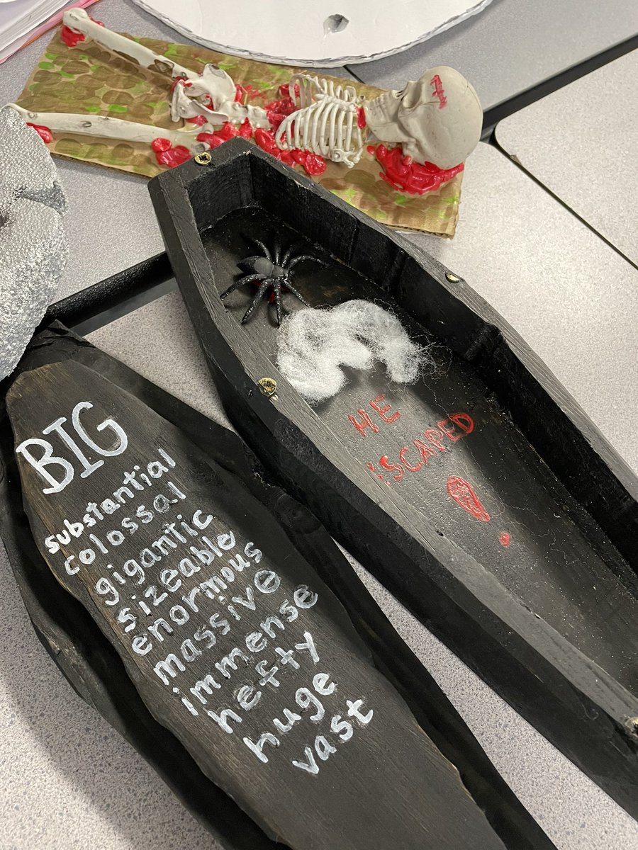 Elena Caracci tweet media