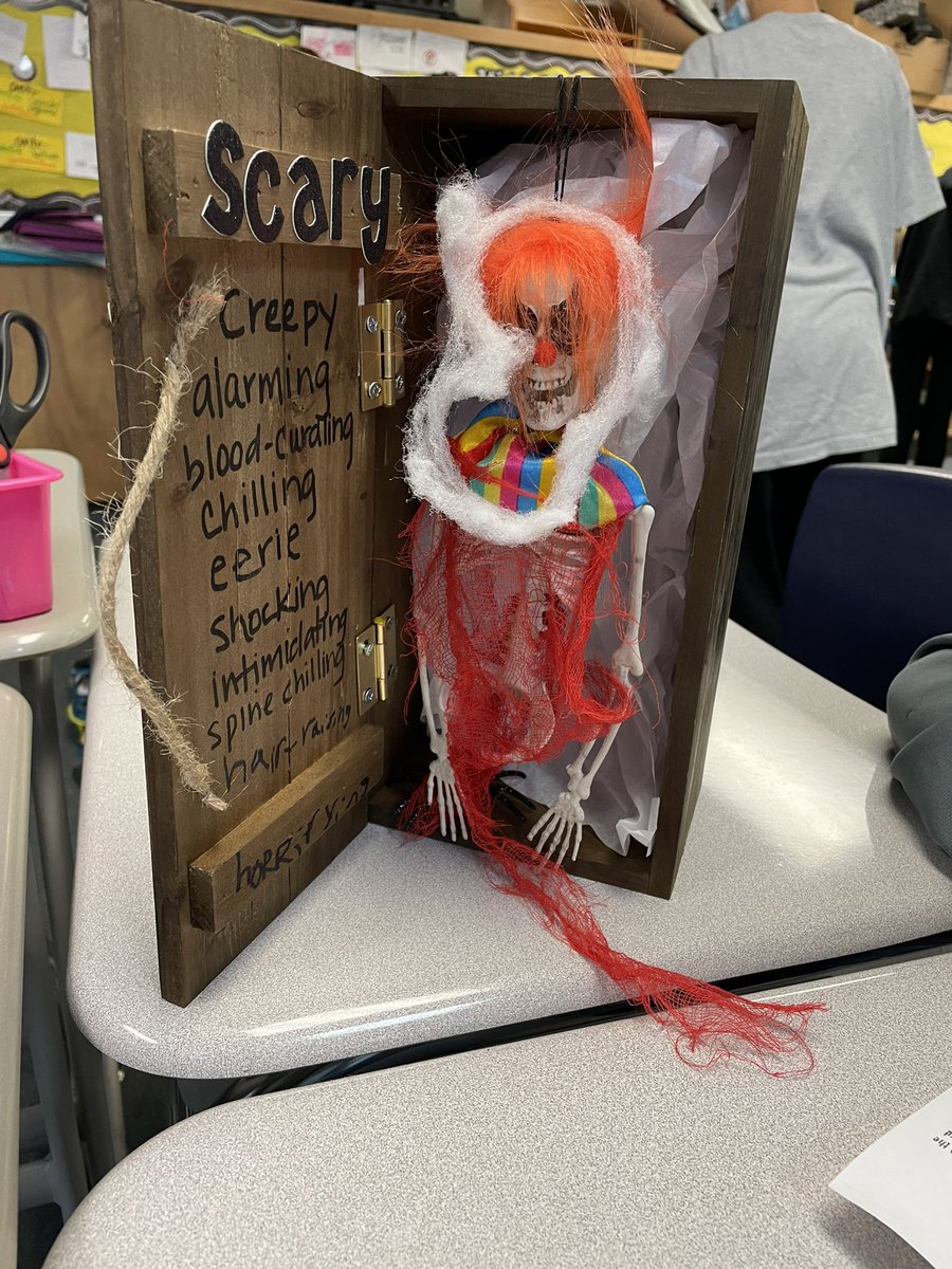 Elena Caracci tweet media