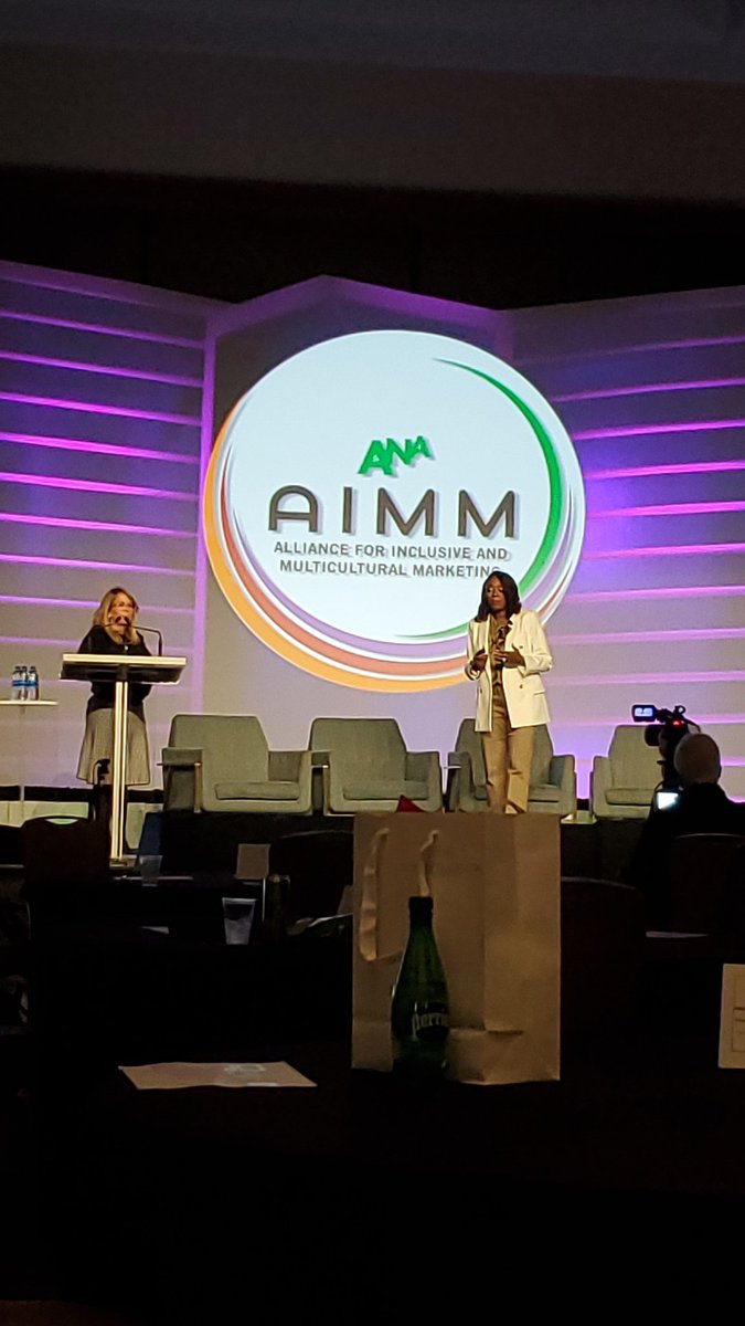 Kinitros's tweet photo. Hispanic advertisng will grow #ANAmulti https://t.co/bbR0RLcxmw