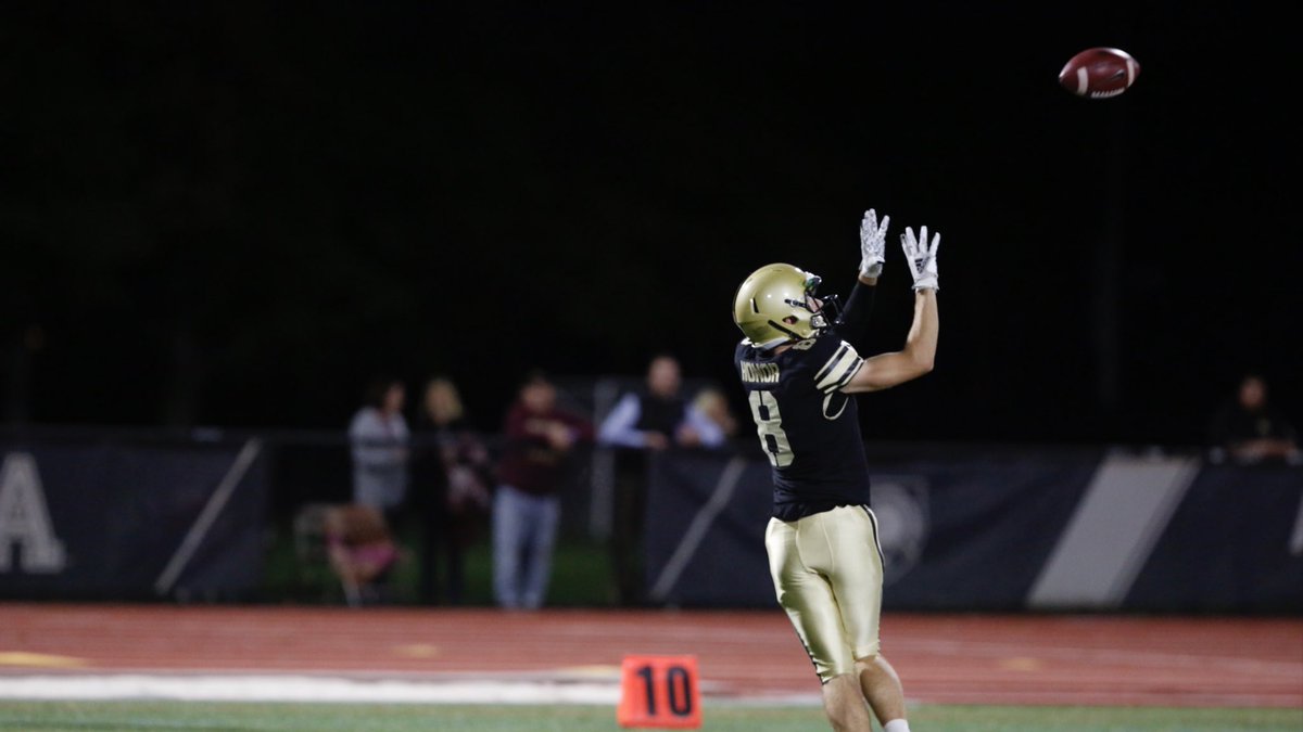 ArmyWP_SprintFB's tweet image. 7️⃣ Catches, 1️⃣5️⃣5️⃣ Yards, 3️⃣ TDs

😳😳

Donovan Mannion’s huge night was more than enough to land him the @SprintFB Offensive Player of the Week award ‼️🏈

#GoArmy