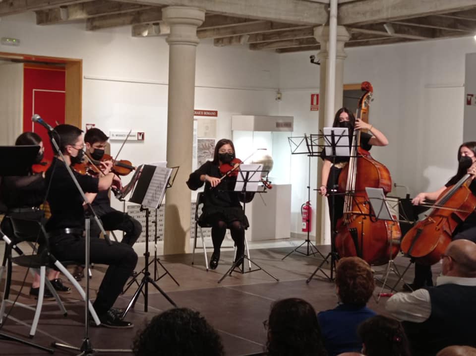 alcazar_sanjuan's tweet photo. Concierto en el Museo Municipal del Grupo de Cámara D’Arezzo - https://t.co/OyWP2edRNW #EsAlcázar #alcázardesanjuan https://t.co/jpRKCr15y5