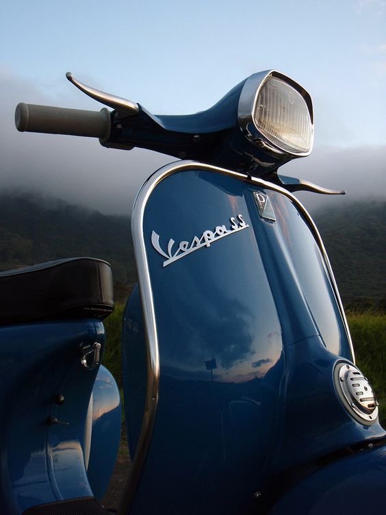 Vespa&Lambretta pics (@vespapics) on Twitter photo 