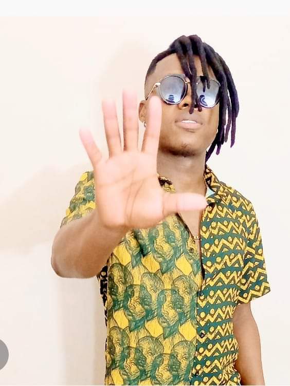 SeasonJozi's tweet photo. 🤍🤍🤍🥾👑👌 https://t.co/kGXMJu7EDA