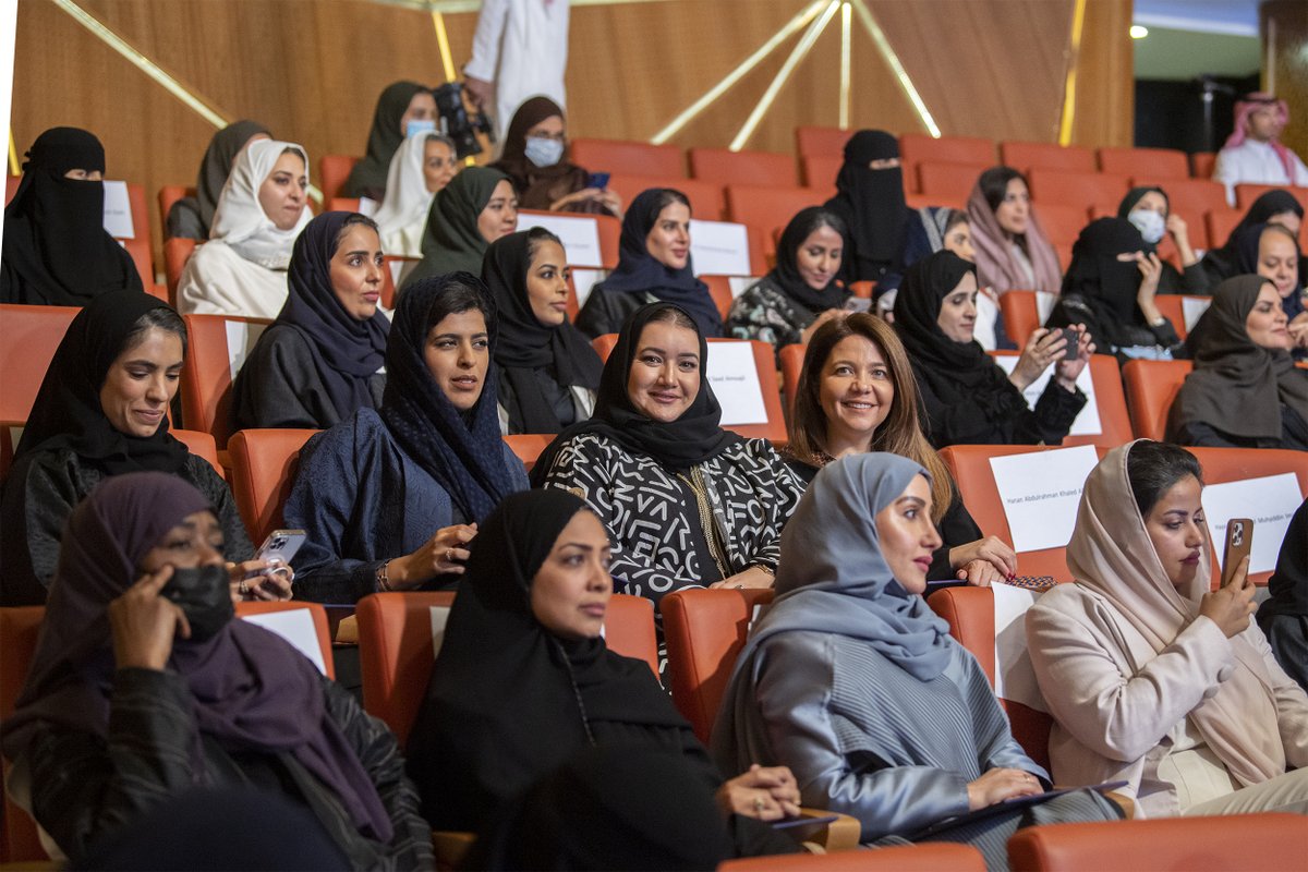 SPAregions's tweet photo. الخريجات التحقن بالبرنامج على مدى عام شاركن فيه بتجارب دولية مختلفة من ثقافات متعددة وتشاركن في بناء الفرق والتغيّر المؤسساتي.
#واس_عام https://t.co/4SKaZvrxoj