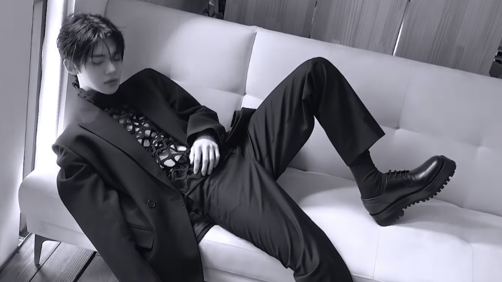 99EBOY's tweet image. still thinking about this yeonjun