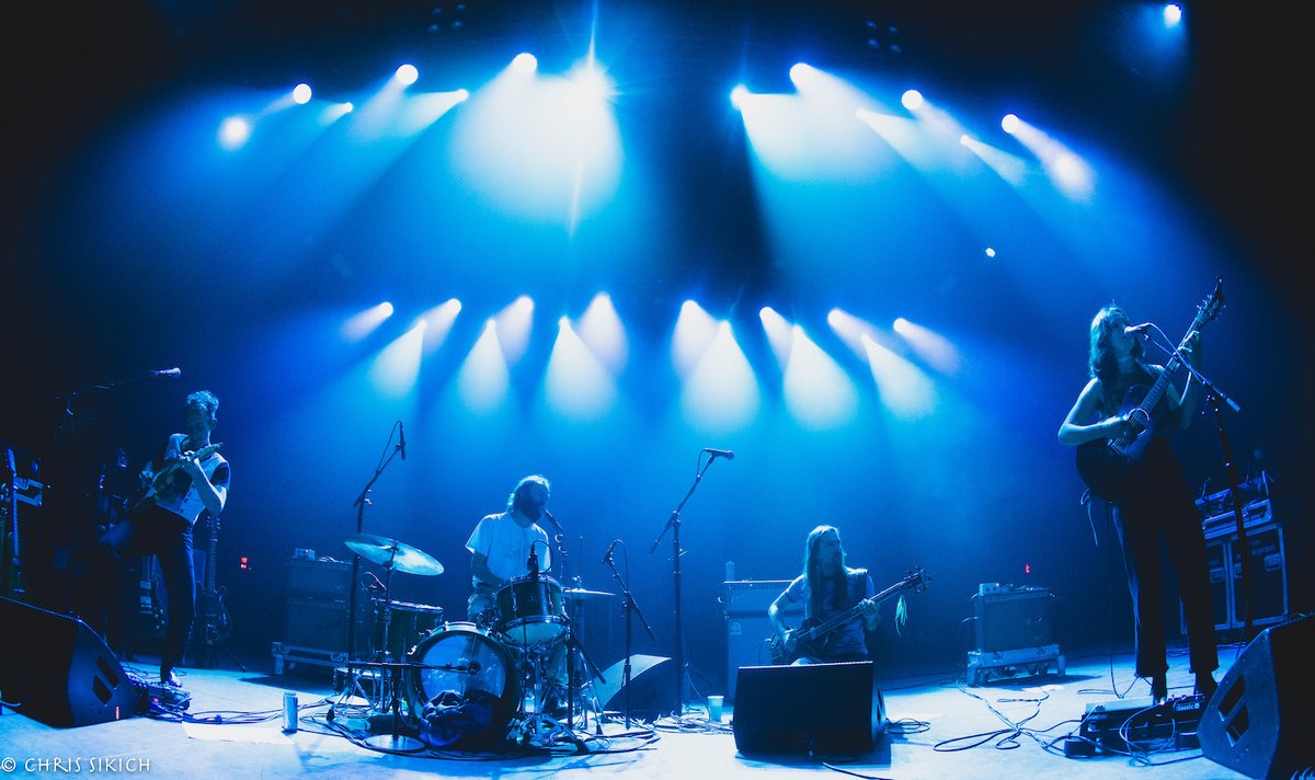 MAGNETMagazine's tweet photo. #LiveReview: #BigThief, #MindMaintenance (@UnionTransfer). โ@bigthiefmusic shelved its reputation for mellowness and revved up the tightly packed crowd by jamming, putting a millennial spin on roots rock.โ By @MJ_Fine; photos by #ChrisSikich (@countfeed): https://t.co/TzpNMbZYjZ https://t.co/hueWNRseV7