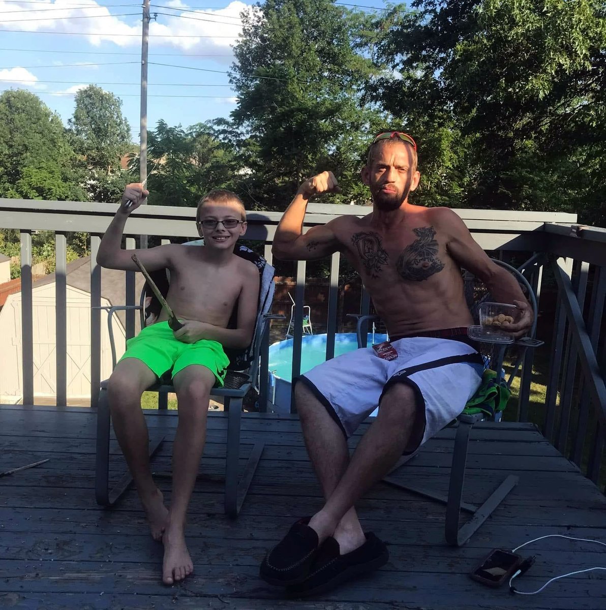 TimOhioHunter's tweet photo. Enjoying this weather before its due to all end at the end of the week #FatherAndSon https://t.co/dfnu7Ny3Ye