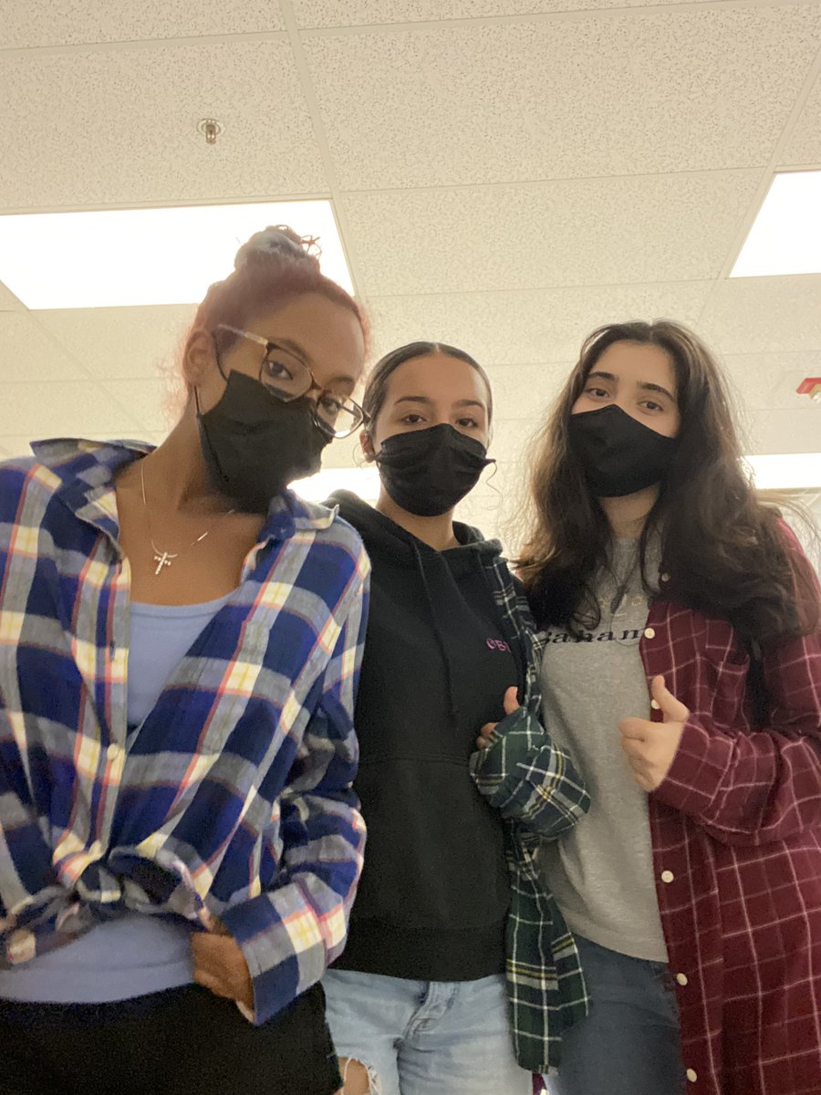 BDanayit's tweet photo. #spooky22 https://t.co/hbxbycBcaB
