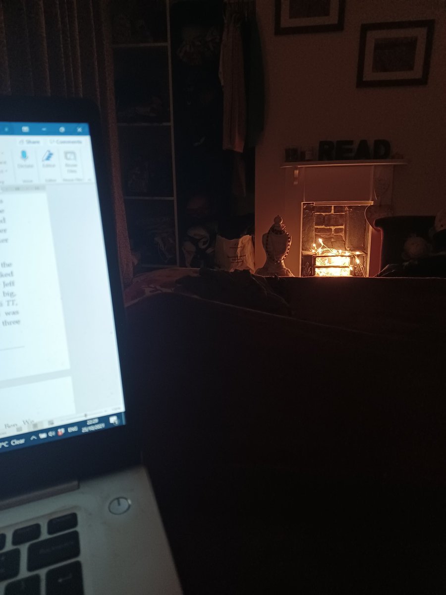 MissOnomy's tweet photo. Let the #sleepwriting begin! https://t.co/c7fY3lX3kY