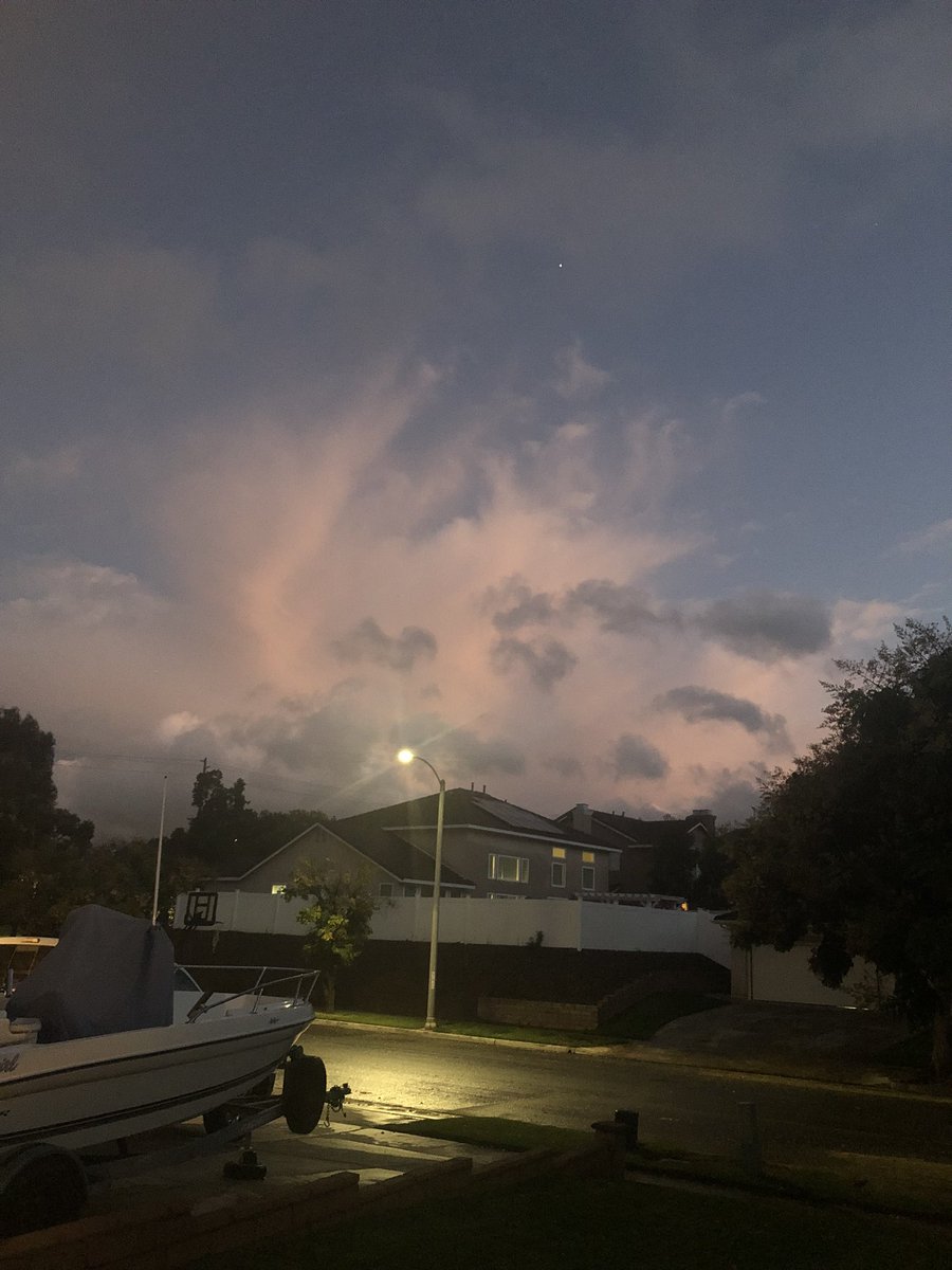 davidenglin's tweet photo. After our first storm #ktlaweather https://t.co/XBfOs5cEXr