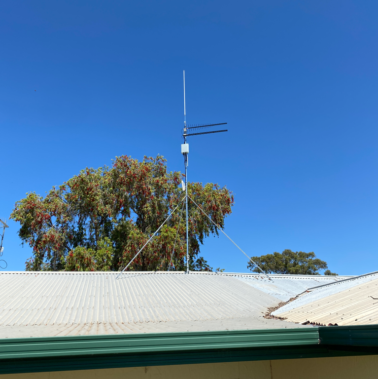 Shoutout to our newest installer Zac Campbell for this quality work at Coleambally yesterday.

This ZetiCell brings in multi-carrier 4G to provide a faster internet connection and access to more data for this growing farming business. 👍

#ConnectionAwaits #Connectivity