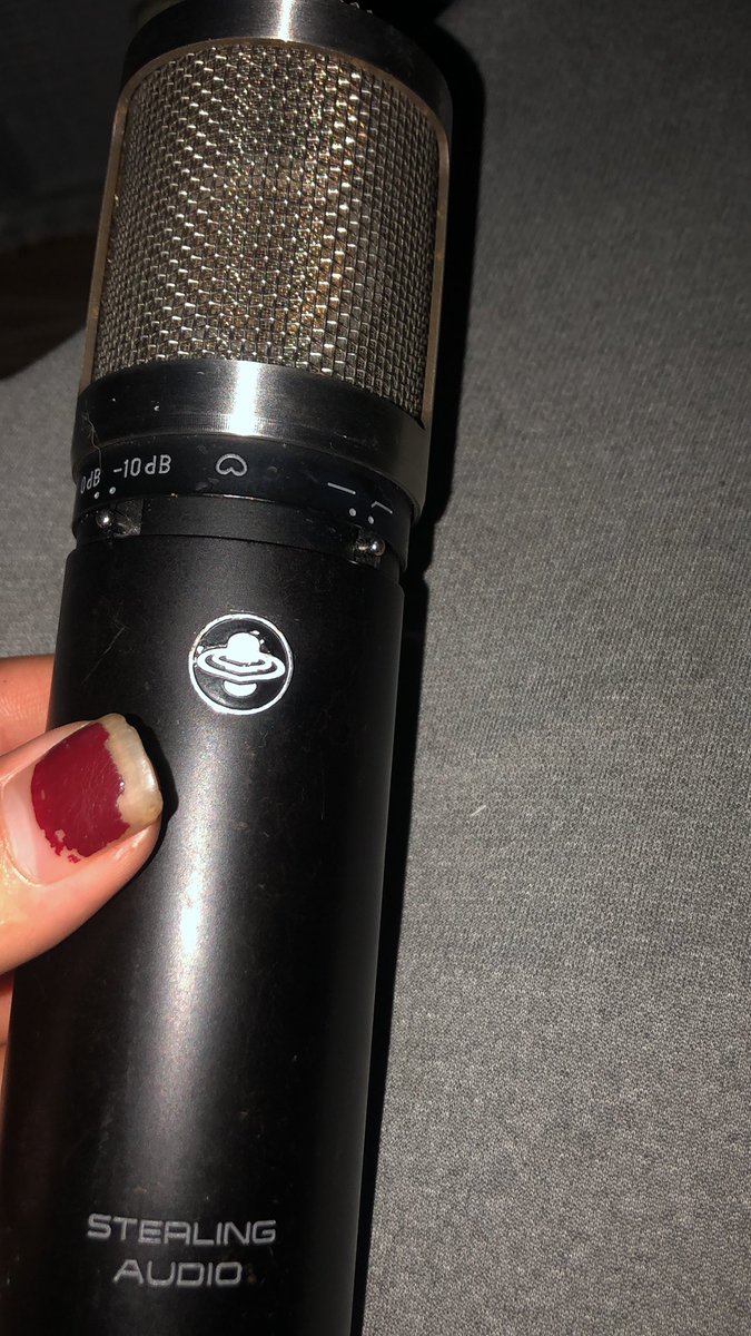 LilEviI's tweet photo. @smokeasac is this a good mic ? https://t.co/B6JsTyqfJd
