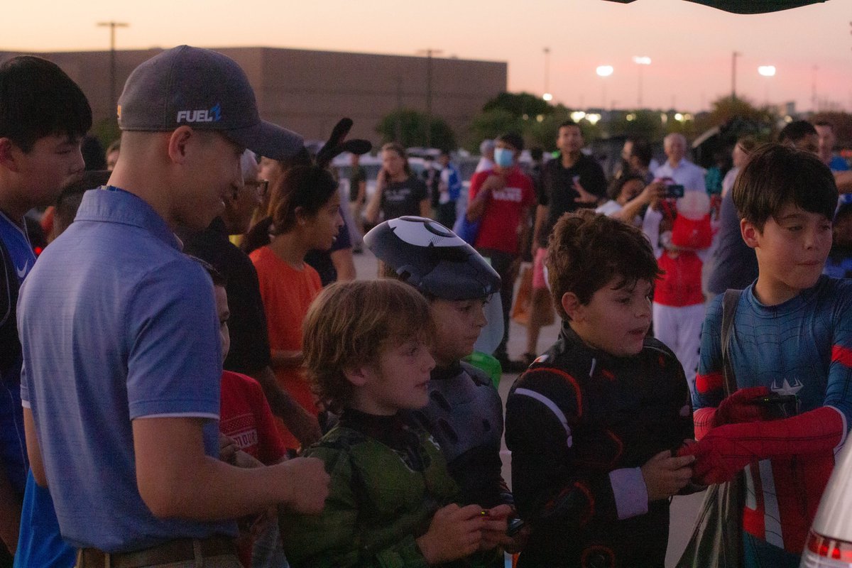 lhsesps's tweet photo. We had so much fun today at Trunk or Treat! Thank you to everyone who stopped by! #LibertyLearns #OurFISDStory #Esports @ChrisDHam https://t.co/zKUfukqevu