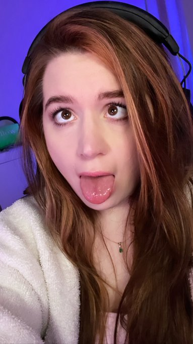 Rate my Ahigao here &mdash;&mdash;> https://t.co/QGbPnN9Yu1 https://t.co/KLzdTtKYK6<a href="/tag/teasertuesday"class="tags"><span>#teasertuesday</span></a>