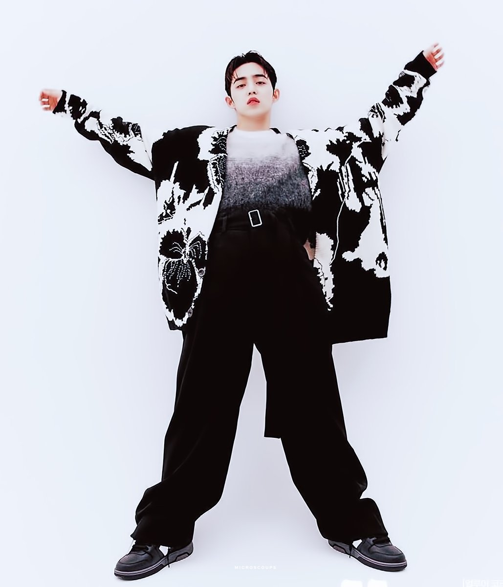 microscoups88's tweet photo. 211026 Allure Korea

#세븐틴  #SEVENTEEN 
#에스쿱스 #SCOUPS  
@pledis_17 https://t.co/YWLGKV1Ix3