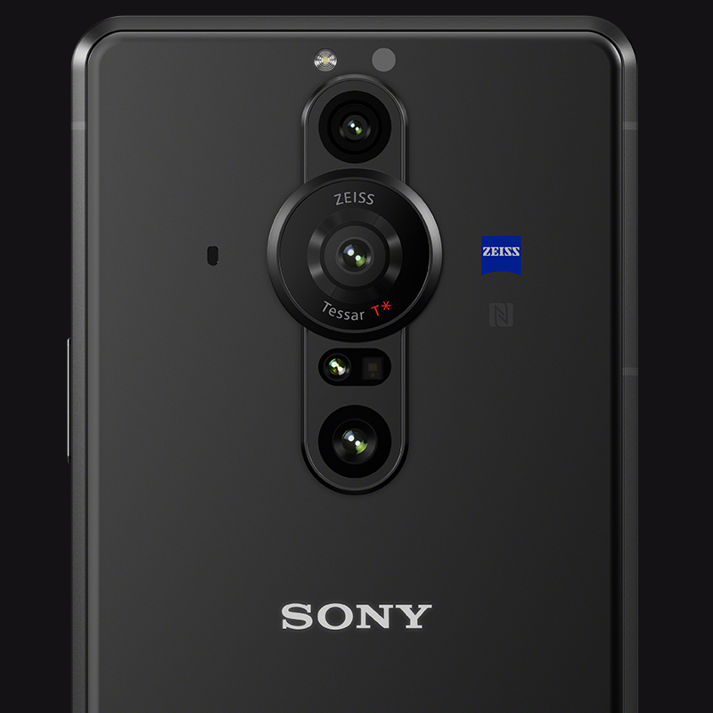 sonyxperia's tweet photo. THE camera to rule them all.
Introducing Xperia PRO-I, combining professional imaging quality with superior communication capabilities, designed to empower your creative vision.
#SonyXperia #THECamera #XperiaPROI