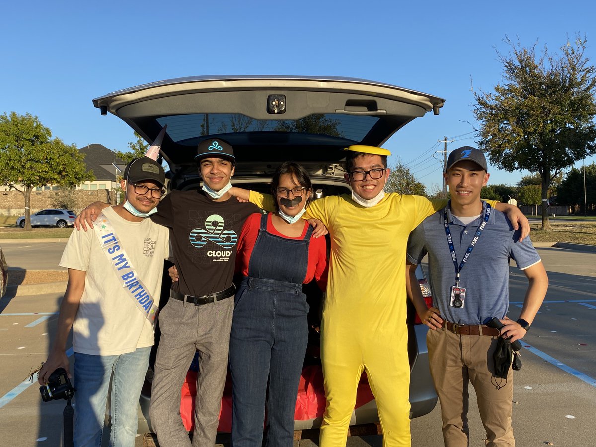 We had so much fun today at Trunk or Treat! Thank you to everyone who stopped by! #LibertyLearns #OurFISDStory #Esports <a href="/ChrisDHam/">Chris Ham</a>