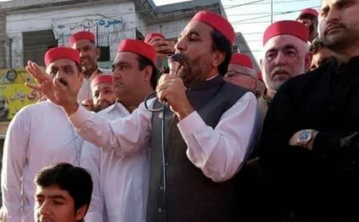 himayatullahma4's tweet photo. عوامی نیشنل پارٹی کے سابقہ ناظم اعلی حمایت اللہ مایار  مردان میں پی ٹی آئی ناآہل حکومت کے خلاف احتجاجی مظاہرے سے خطاب کر رہے ہیں https://t.co/0FwbfpE6Ui