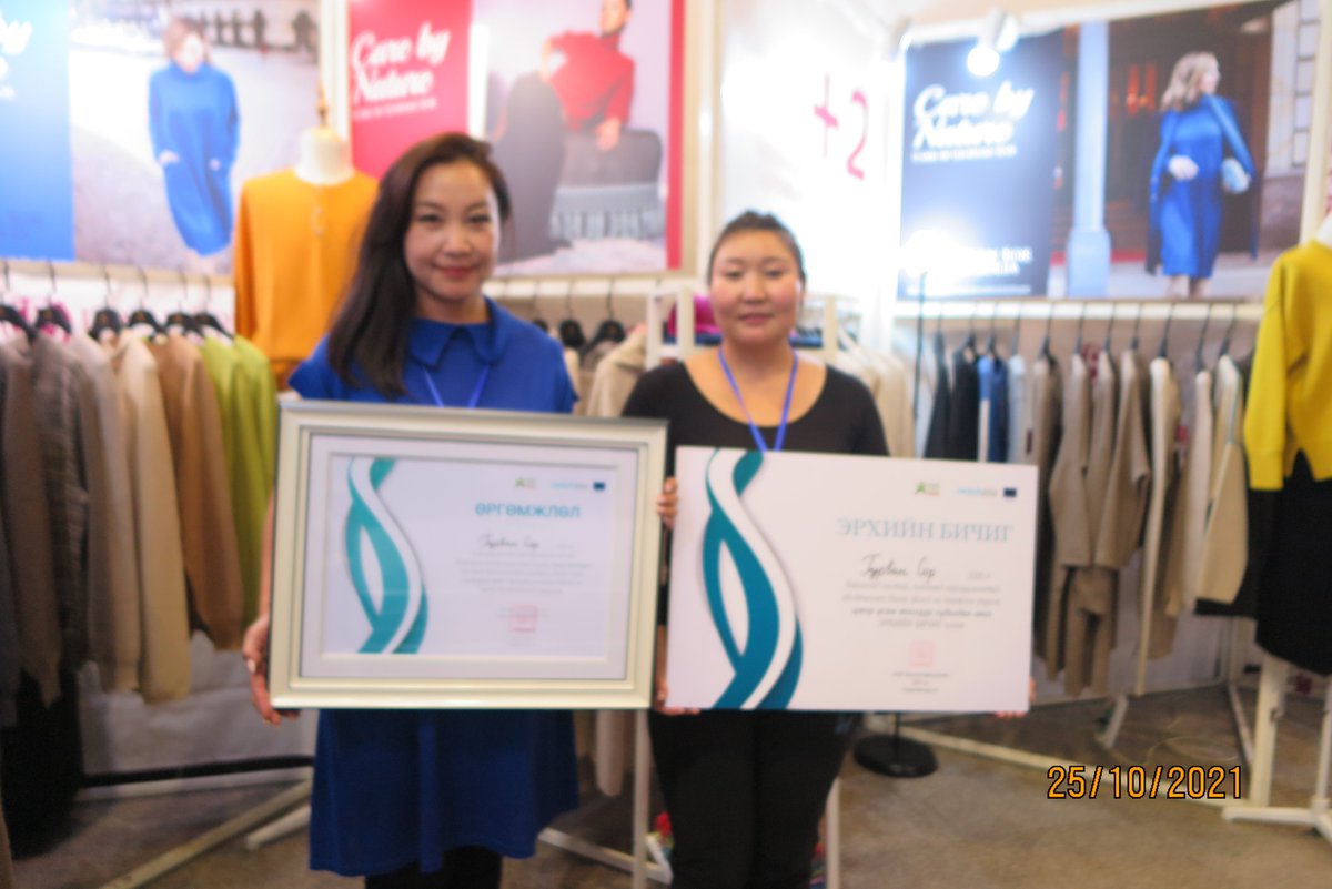 SustainableTex2's tweet image. Congratulations to representatives of wool and cashmere SMEs who took initial steps to adopt sustainable production practices. First and meaningful efforts are always encouraged... 
@switchasia 
#sustainabletextile
#SMEinMongolia