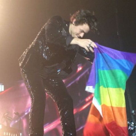 HS1 (@hstyles1era) on Twitter photo 