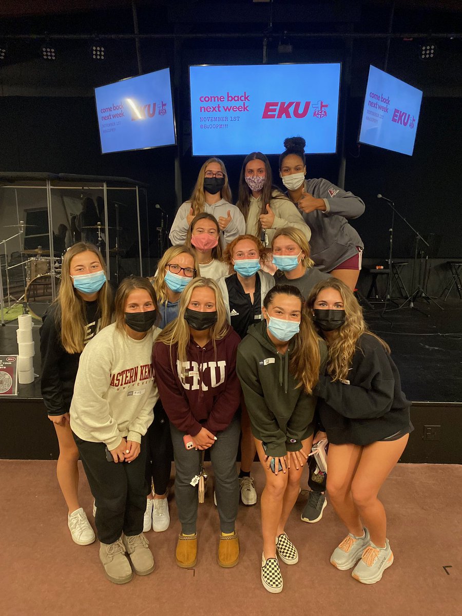 ekufca's tweet photo. Another great huddle tonight! Be sure to come join us next Monday @ 8pm as we continue our Guardrails series! #GoBigE #ekufca #FCAHuddle https://t.co/nsk2wwjYu0