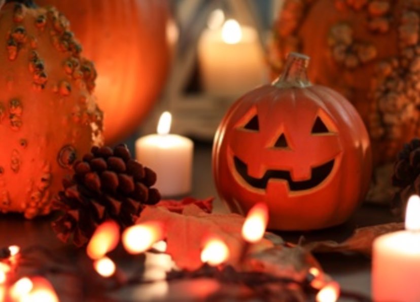 novabbeodio's tweet photo. Halloween per         Halloween per
tutti:                          Giucas:
#gfvip https://t.co/cZnoGhZKKa