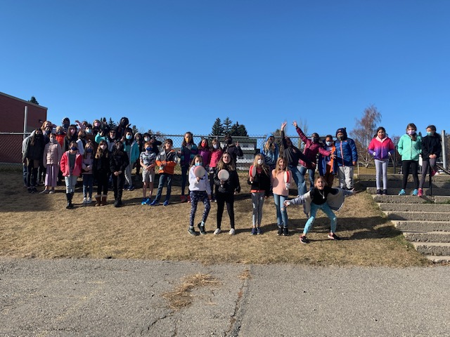 stdominic_ccsd's tweet image. Patroller Training today outside with gr.5 and 6 students. Thank you to Constable Rich and Mrs. Elliot! @AMAcommunity @CCSD_edu #patrollers #studentleaders
