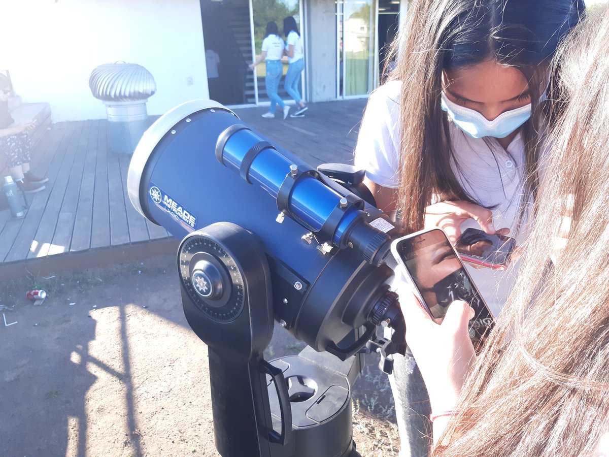Nestorbusta's tweet photo. Observación de Sol ☀️ con estudiantes del #Liceo7 https://t.co/KmV2QWYS4Z