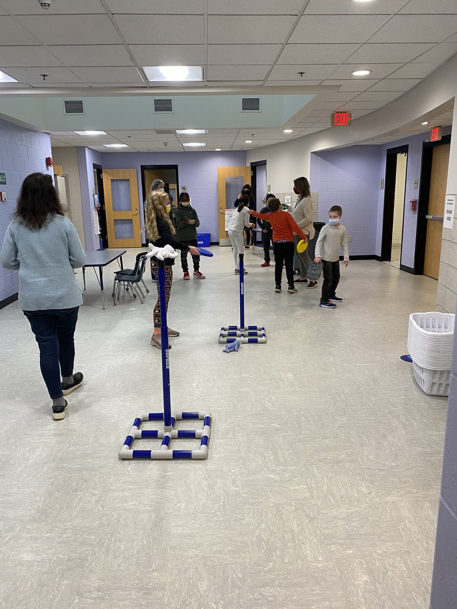 Hawk_Principal's tweet photo. Setting up some fun recess activities inside on a rainy day #recessforall #lpshawks @MsGoffPT @lexingtonsuper https://t.co/CN17HxVqTY
