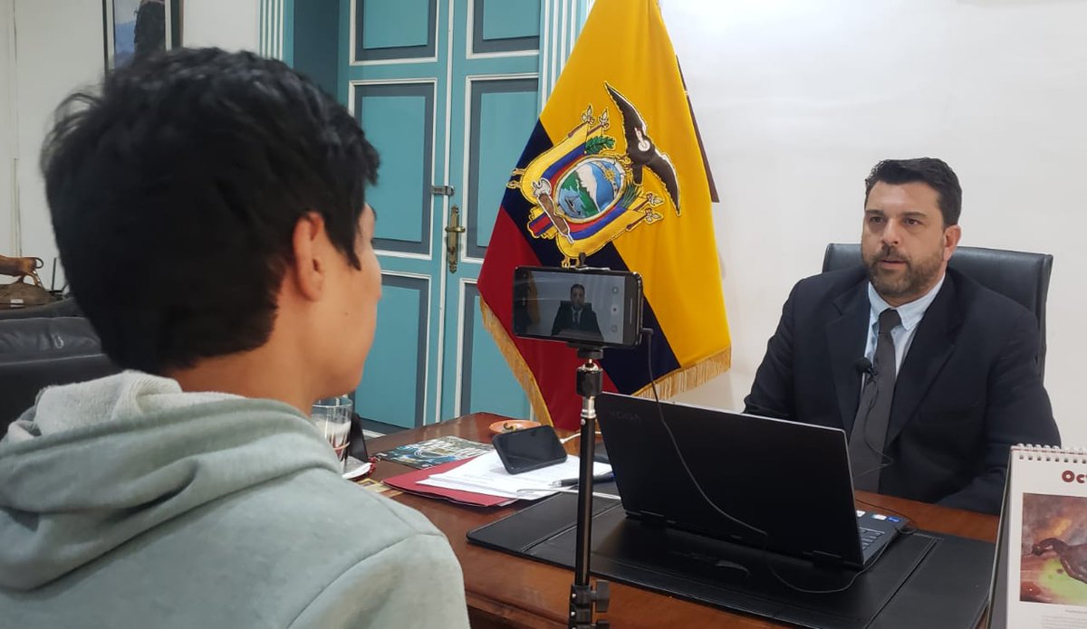 HOY | Gobernador de #Loja, <a href="/mariomancino/">Mario Mancino</a>, informa a <a href="/UVtelevision/">UV TELEVISIÓN.</a>, sobre las acciones de seguridad emprendidas en la provincia como parte del #PlanRescateEcuador.

#JuntosLoLogramos
