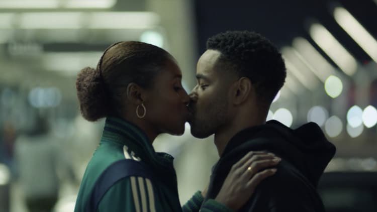 chocolateislov3's tweet image. Not Issa coming home from winning Squid Game &amp;amp; then dumping Lawrence after he picked her up from the airport 😂 #InsecureHBO  #Insecure