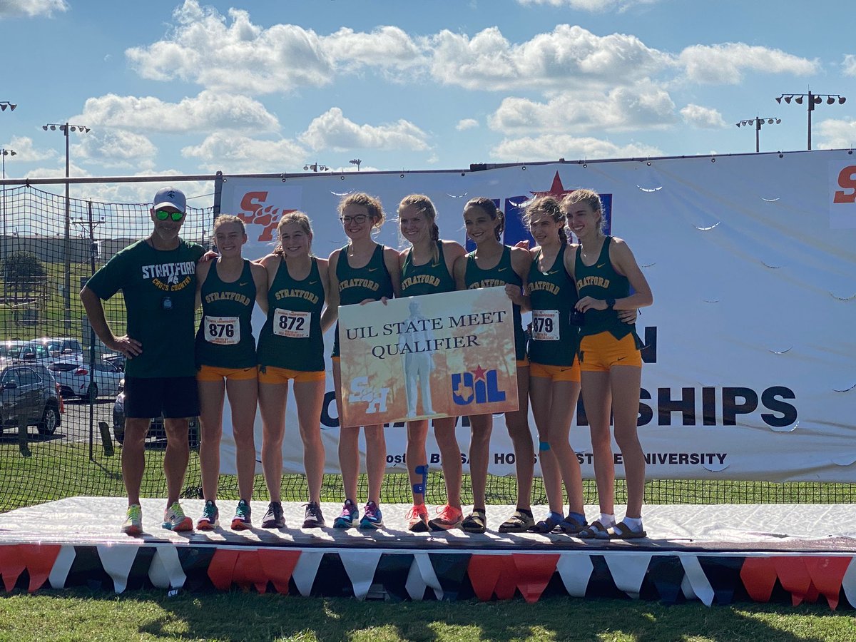 MeganBroom2's tweet photo. So proud to call @MaggiePearce17 @a_sciretti @AllieWeinhardt @niamhm_c @allison_goods @YoderSiena my teammates. 2nd at region! To state we go!!! https://t.co/FCDaqbHQAw