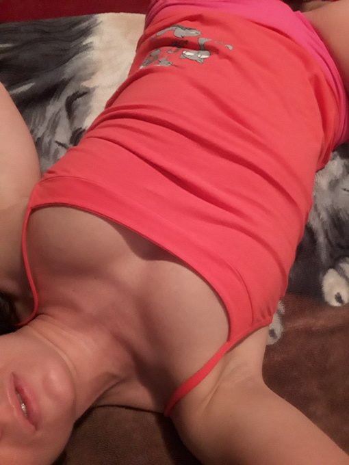 J&oacute; pihen&eacute;st fi&uacute;k&aacute;im !  😗 Puszim &amp; &Ouml;lel&eacute;s 🤗 https://t.co/Sq7biBAakX