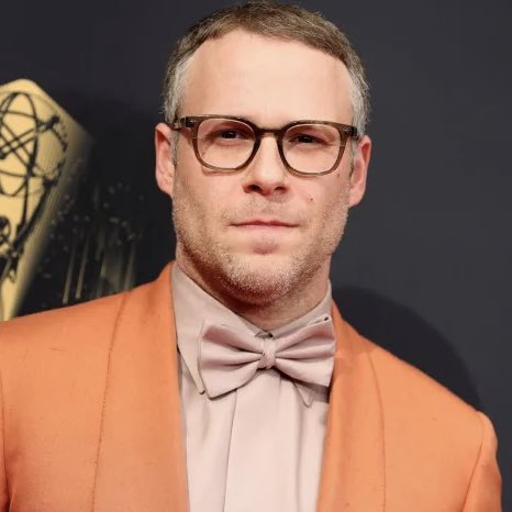 Complex's tweet photo. Seth Rogen has always been a Kanye West fan, and that’s not changing anytime soon.

More here: https://t.co/LaFqB9mnET https://t.co/SwP8onpADm