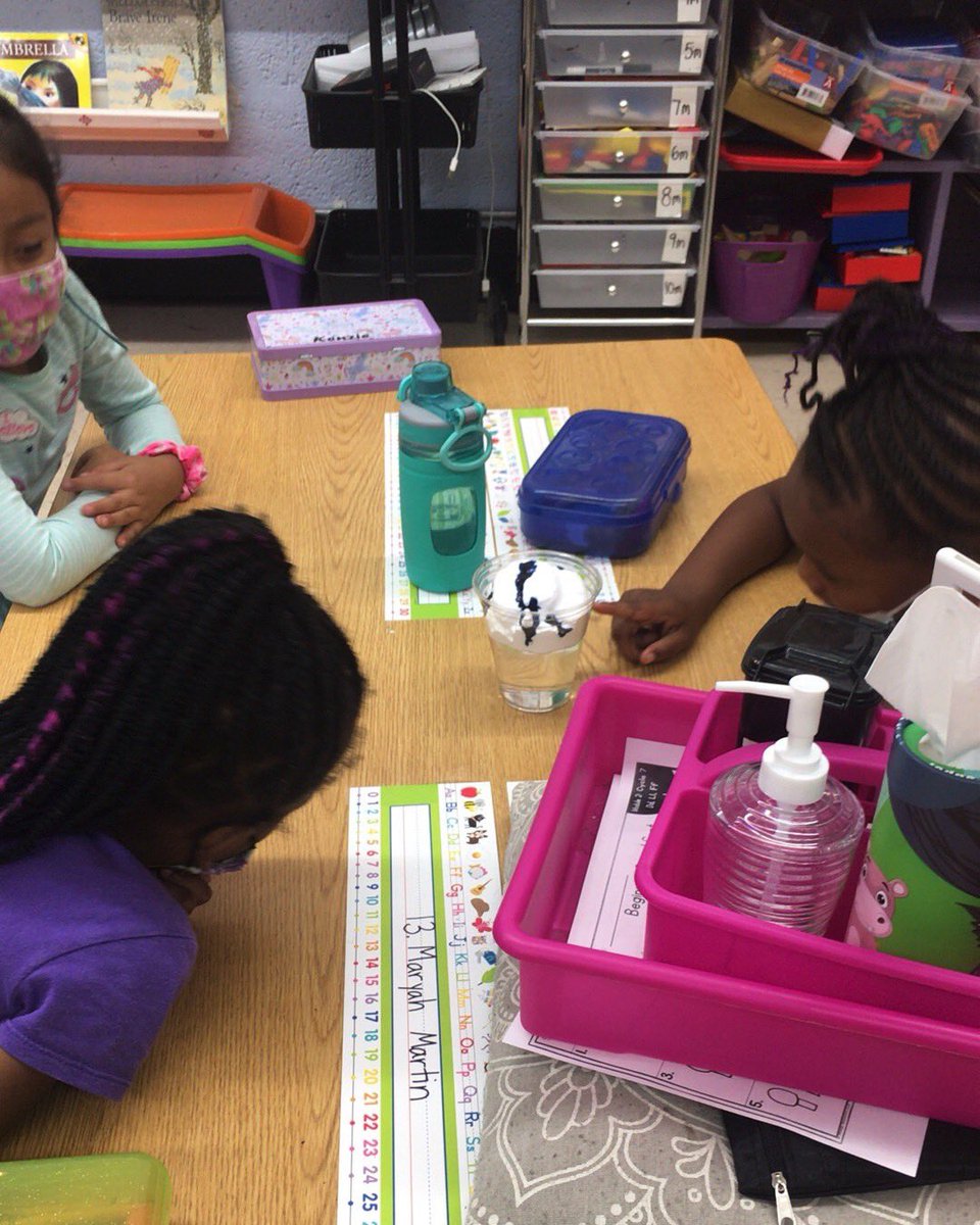 cmr41193's tweet photo. Today we observed how rain and clouds work. You heard a lot of “ooo” and “ahhh” @ELeducation #HCSliteracy https://t.co/H4cm7Alv8o